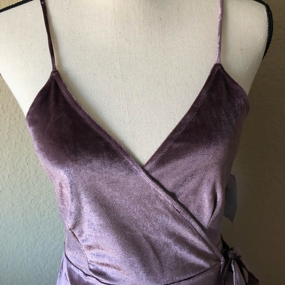 Rokoko Velvet Wrap-around Dress - Picture 4 of 8